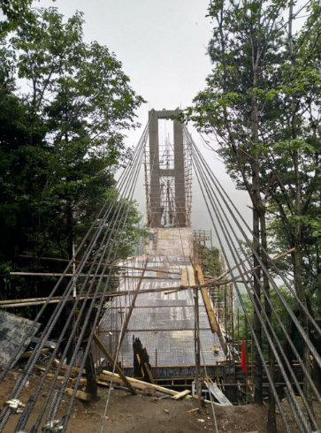 重庆吊桥施工如何才能顺利的完成呢？